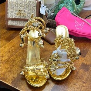 Fashion Nova Gold Women's Heels